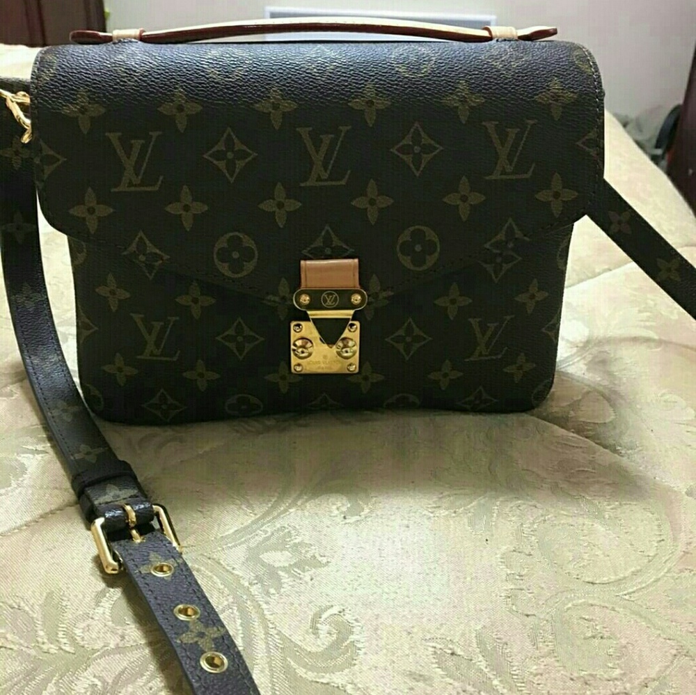 Sharing my metis pouchet